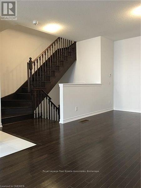 Building Photo - 3085 Cascade Common