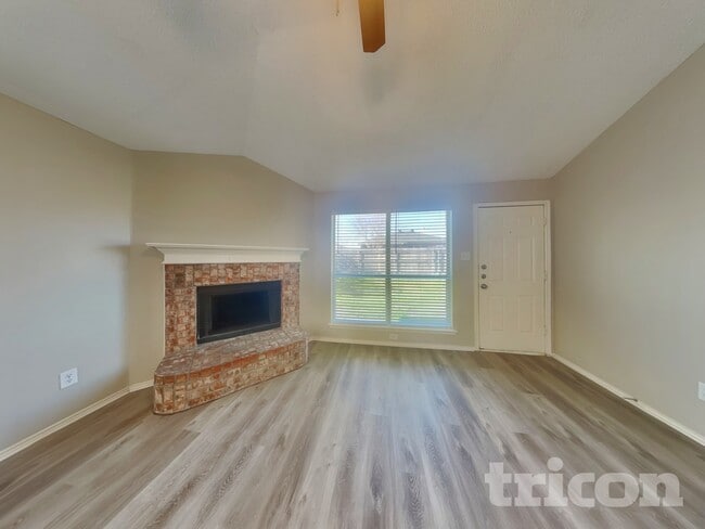 Building Photo - 2520 Ensenada Ln