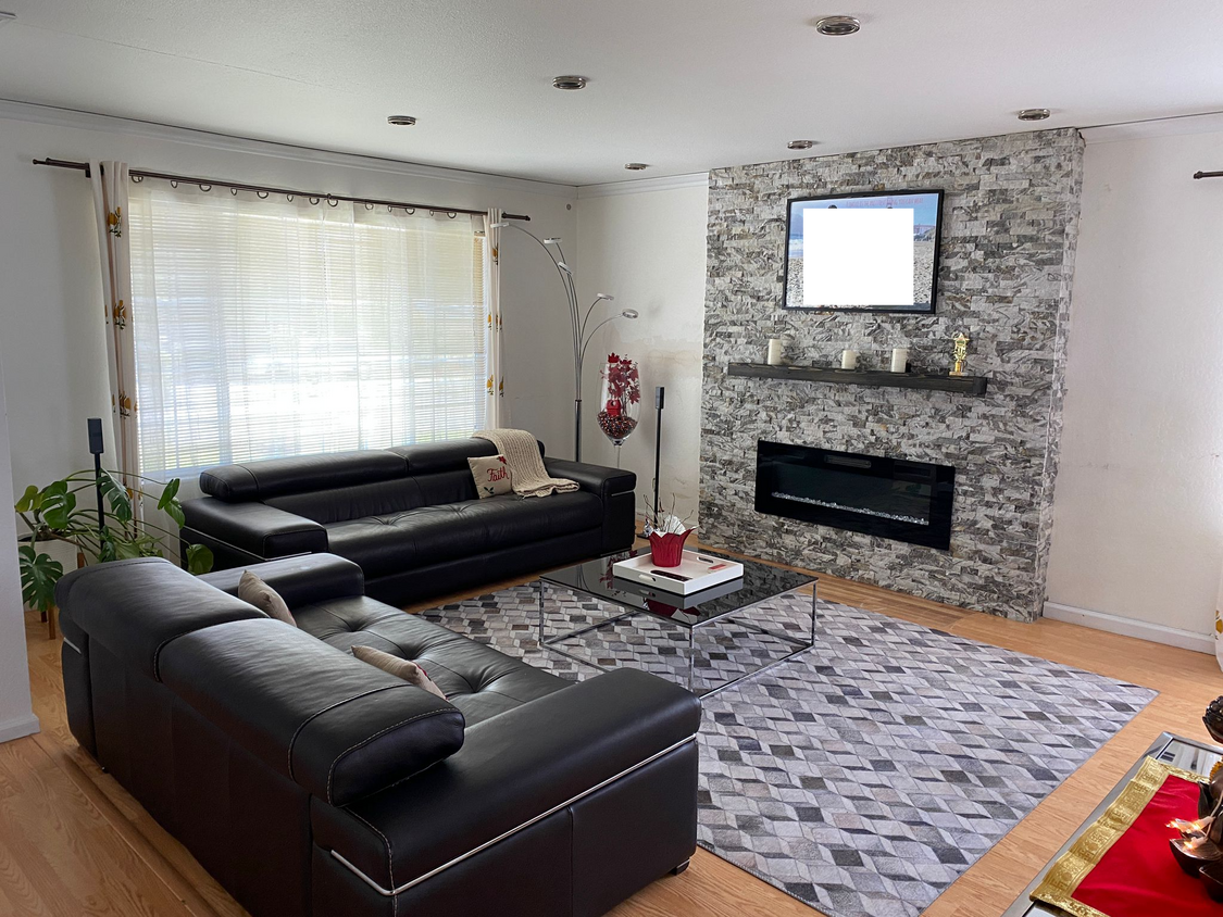 Primary Photo - 31385 San Andreas Dr