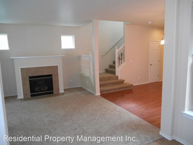Building Photo - 3 br, 2.5 bath House - 15982 SW Langer Dr.