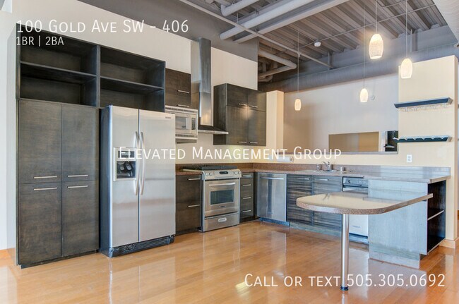 Foto del edificio - 100 Gold Ave SW