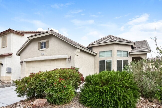 Building Photo - 3921 Red Trumpet Ct