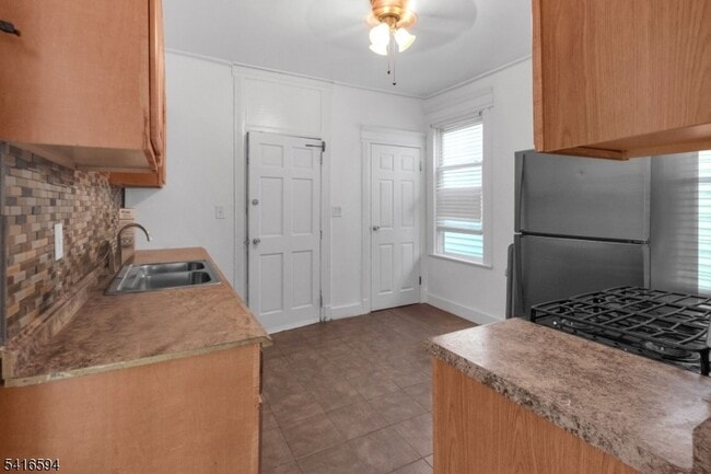 Photo - 19 N 7th St Apartment