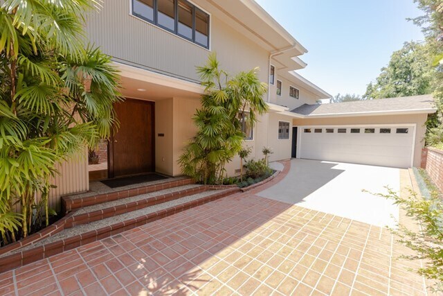 Foto principal - 635 Bradford St