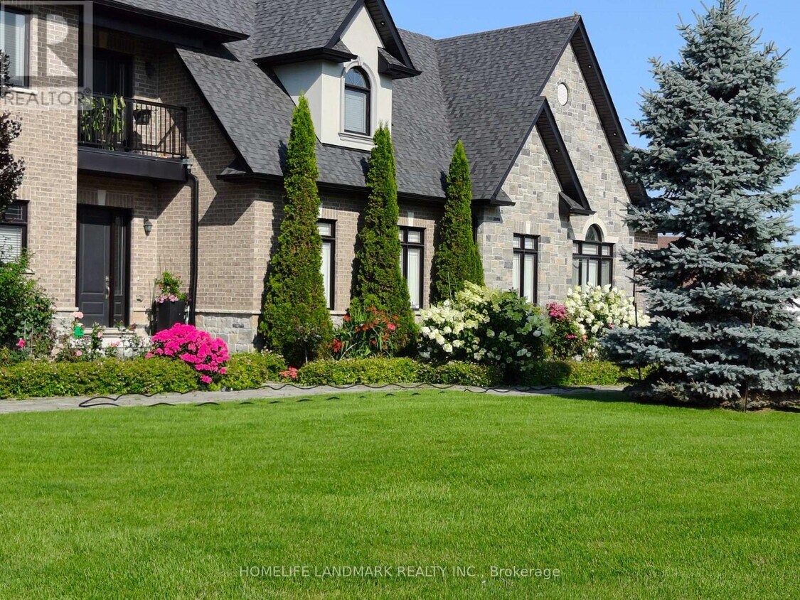 Primary Photo - 26 Diamondwood Dr