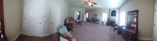 Building Photo - 33XX Deevers Ct
