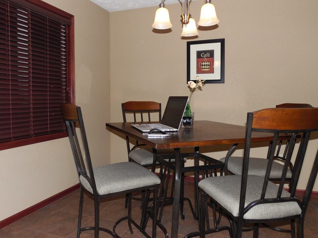 Foto del edificio - 4806 10th Ave Pl