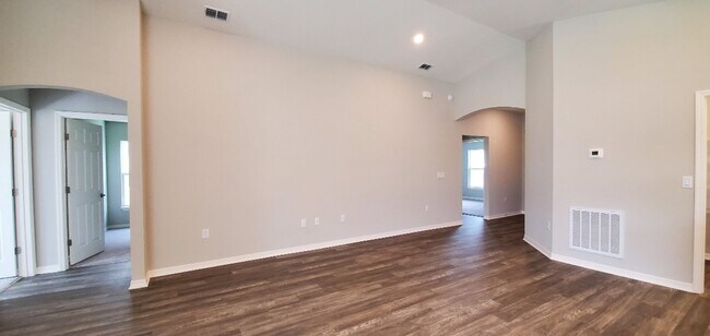 Foto del edificio - 4-Bedroom, 2-Bathroom in Villamar Winter H...