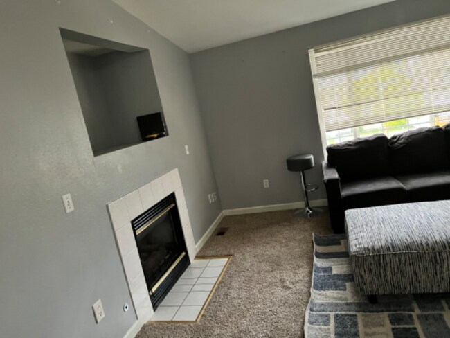 Foto del edificio - 1410 E 60th St