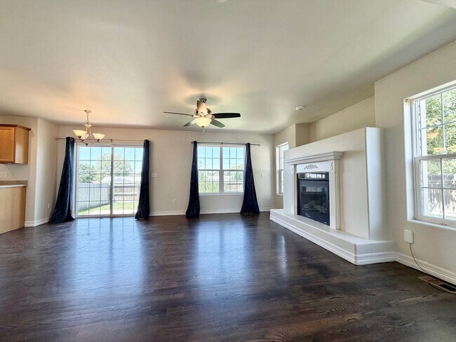 Foto del edificio - 4608 Garnet Way