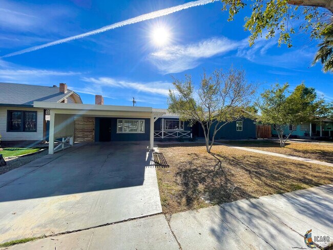 Building Photo - 561 Wensley Ave