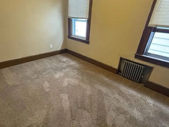 Foto del edificio - 246 20th Ave