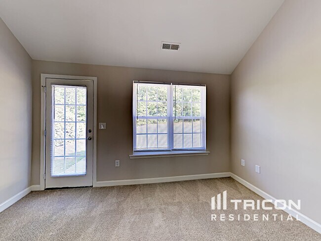 Foto del edificio - 416 Leecrest Dr