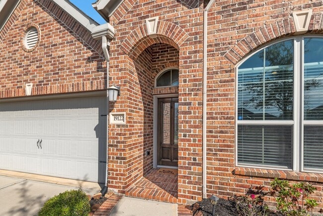 Building Photo - 19122 Panther Cave Ct