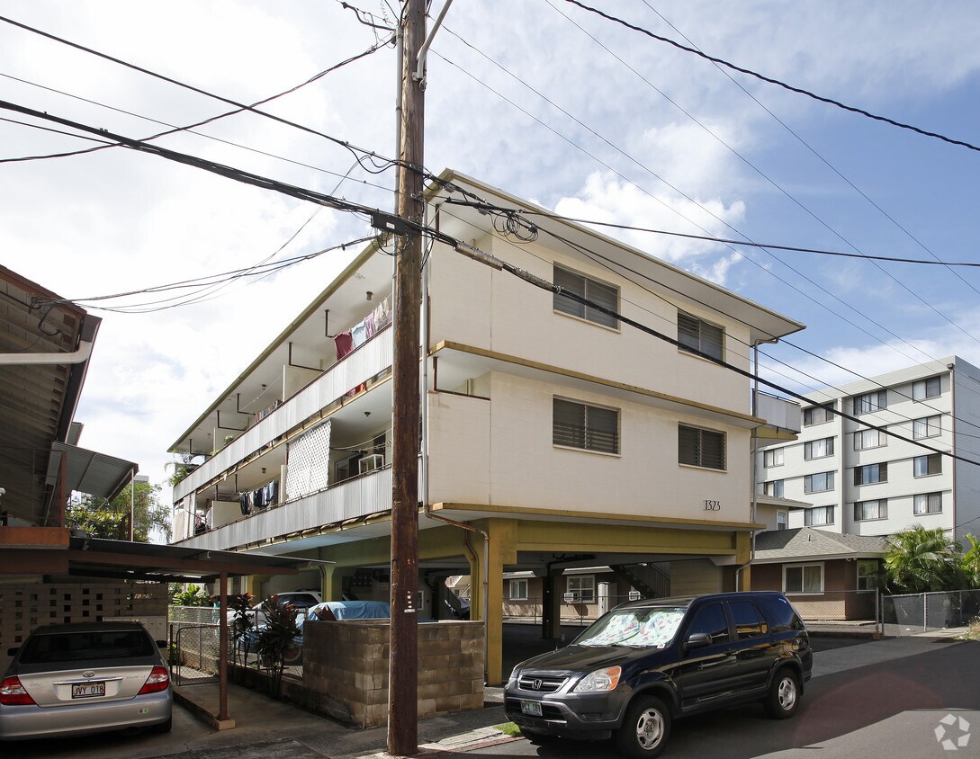 Building Photo - 1323 Matlock Ave