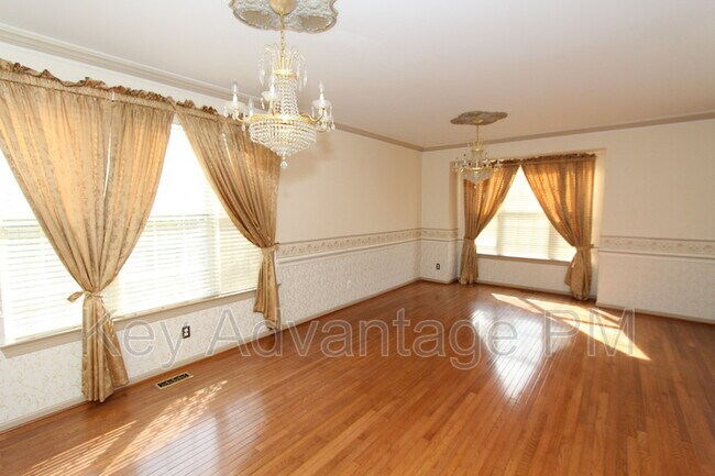 Foto del edificio - 13401 Dogues Terrace