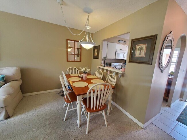 Foto del edificio - 1400 Arrowhead Cir W