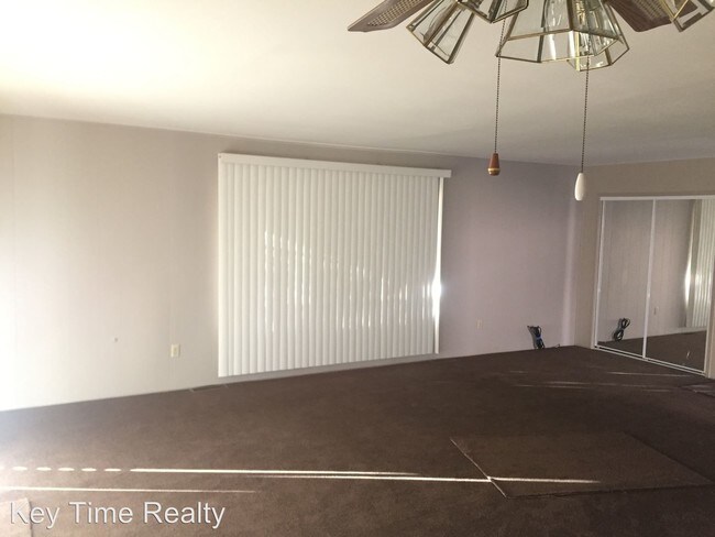 Building Photo - 2152 Whitewater Dr