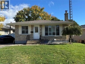 Building Photo - 86 Hillsborough Crescent