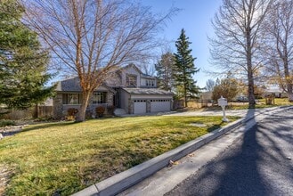Building Photo - 116 Greenridge Dr