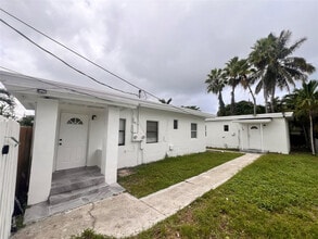 Building Photo - 612 NW 6th Ct