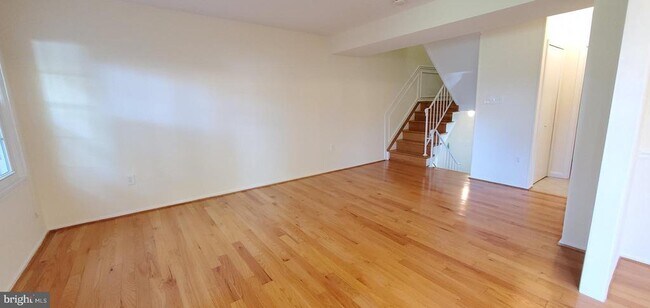 Foto del edificio - 972 Paulsboro Dr