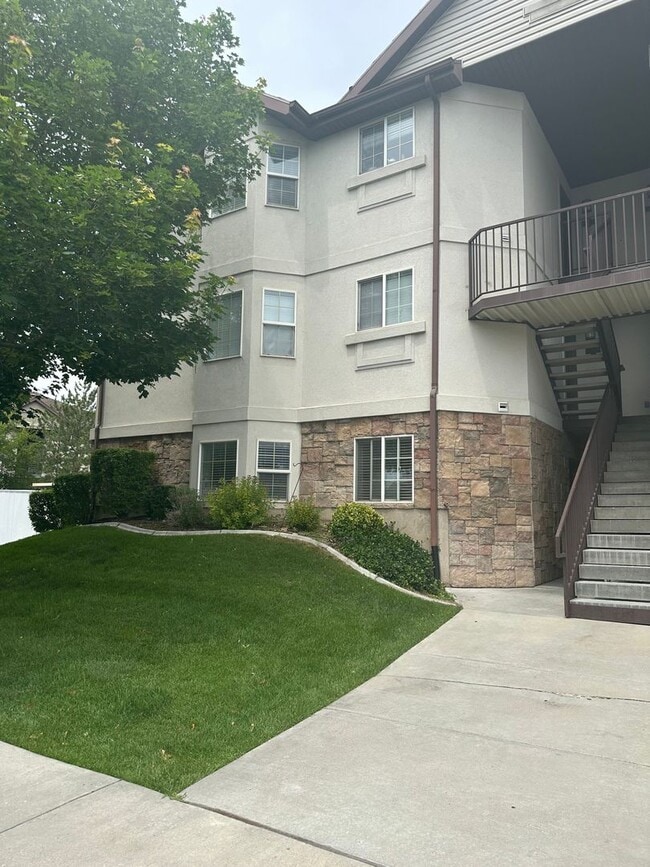Building Photo - 1345 S 1110 W