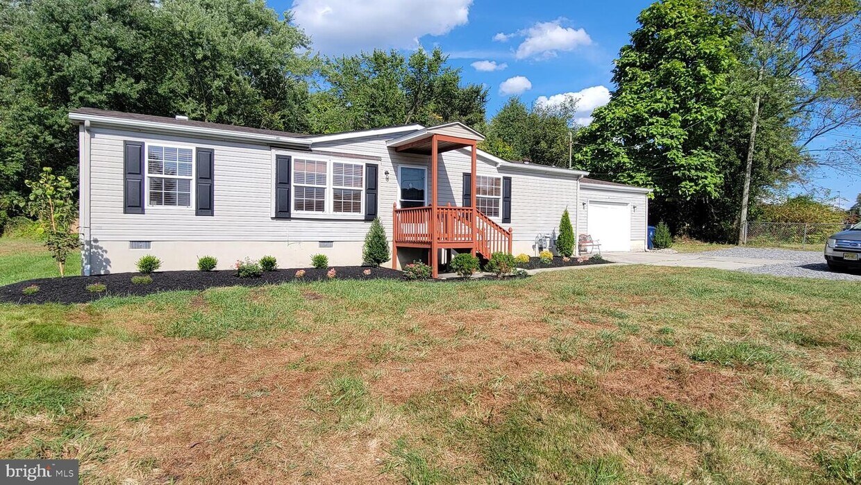 Primary Photo - 116 Swedesboro Rd
