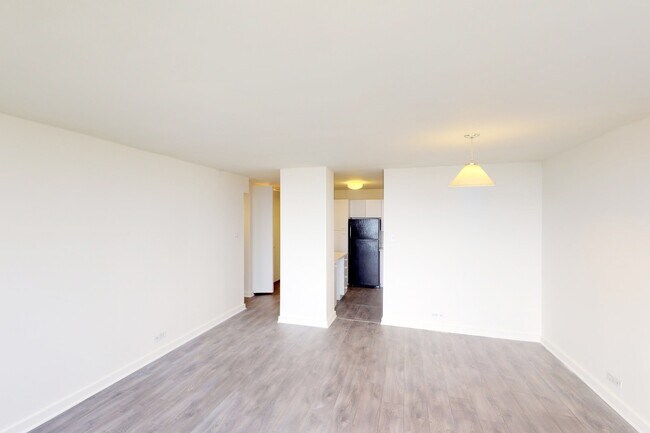 Interior Photo - Regents Park