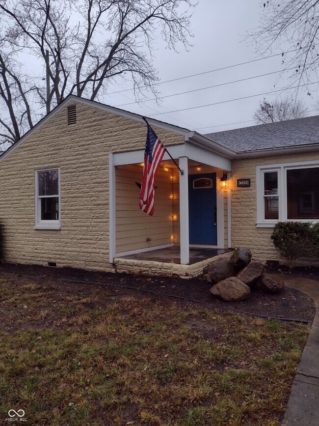 Foto del edificio - 10 Commerce Dr