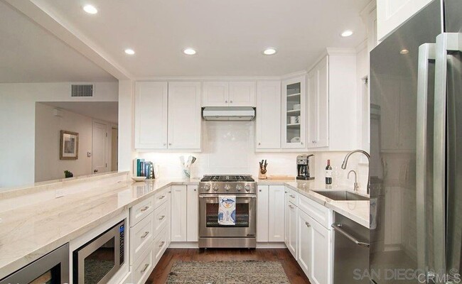 Foto del edificio - 248 Dolphin Cove Ct