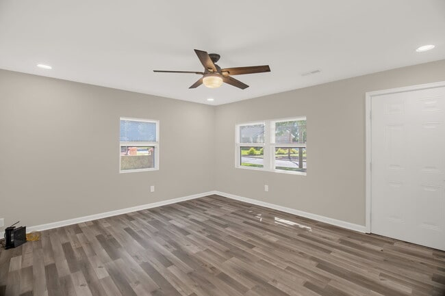 Building Photo - 2510 Harley Dr