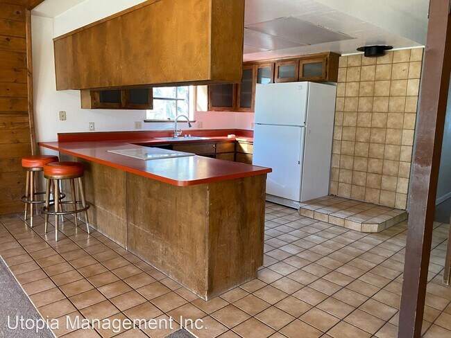 Building Photo - 3 br, 3 bath House - 465-520 Elysian Valle...