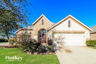Building Photo - 206 Lavaca Dr