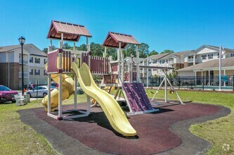 Building Photo - Autumn View Apartments