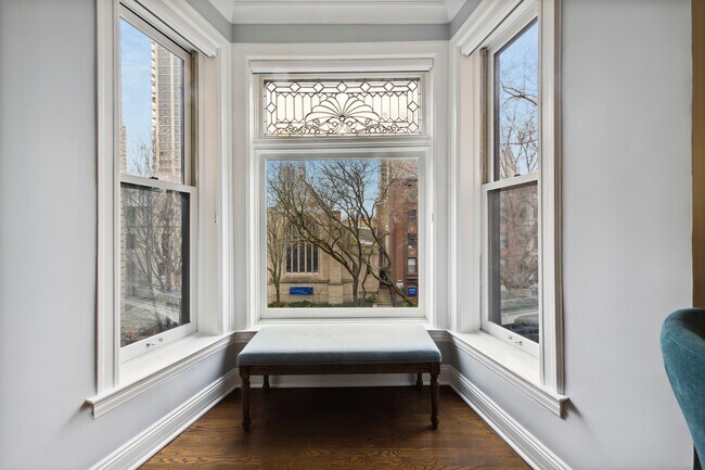 Foto del edificio - 1427 N Dearborn St