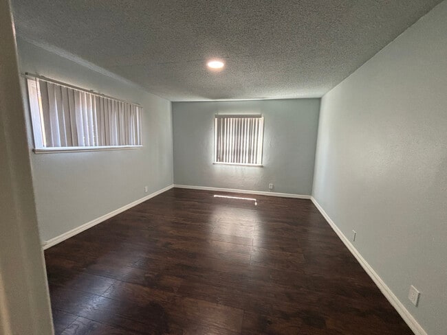 Photo - 10642 Artcraft Ave House