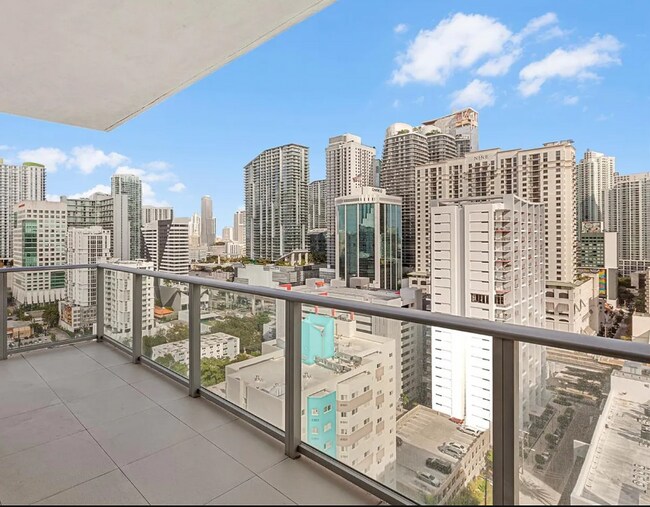 Foto del edificio - 1010 SW 2nd Ave