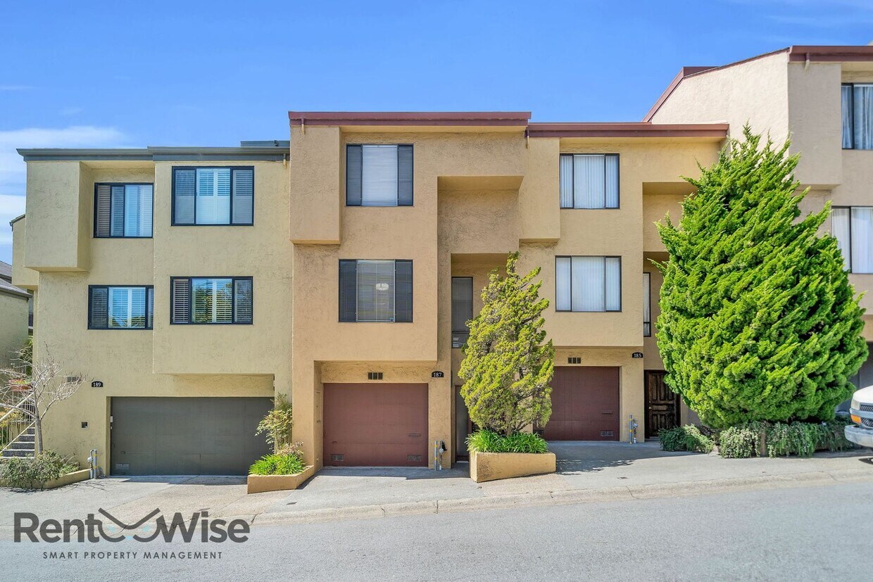 Foto principal - 187 Galewood Cir