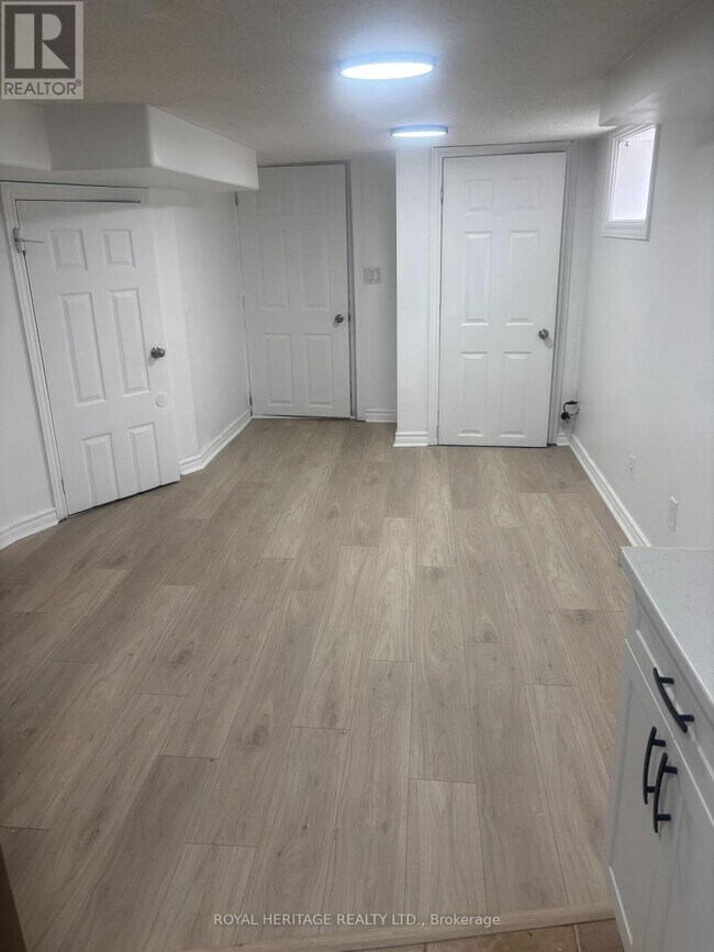 Photo du bâtiment - 93 Park Rd S