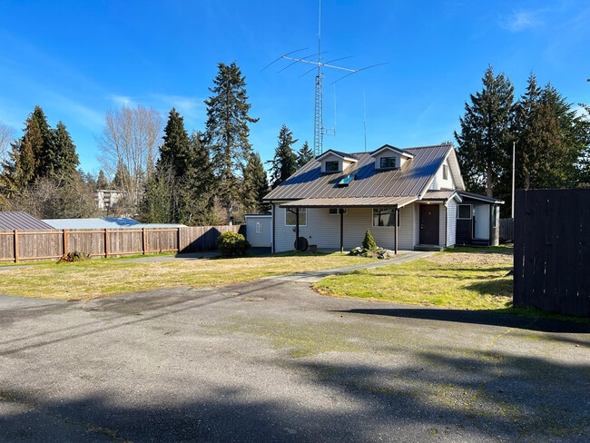 Building Photo - 208 SW 119th St