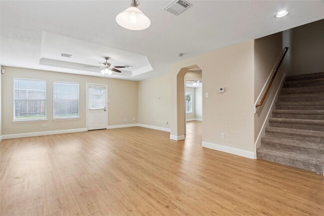 Foto del edificio - 8907 Grand Villa Ln