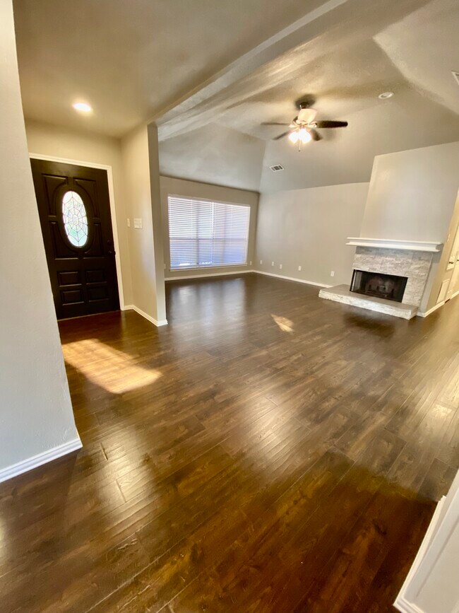 Photo - 3924 Denham Way House