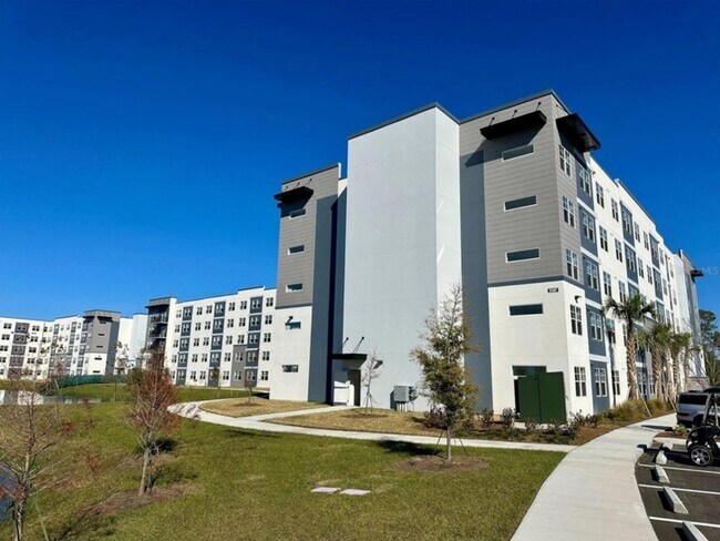 Foto del edificio - 5587 Millenia Blvd