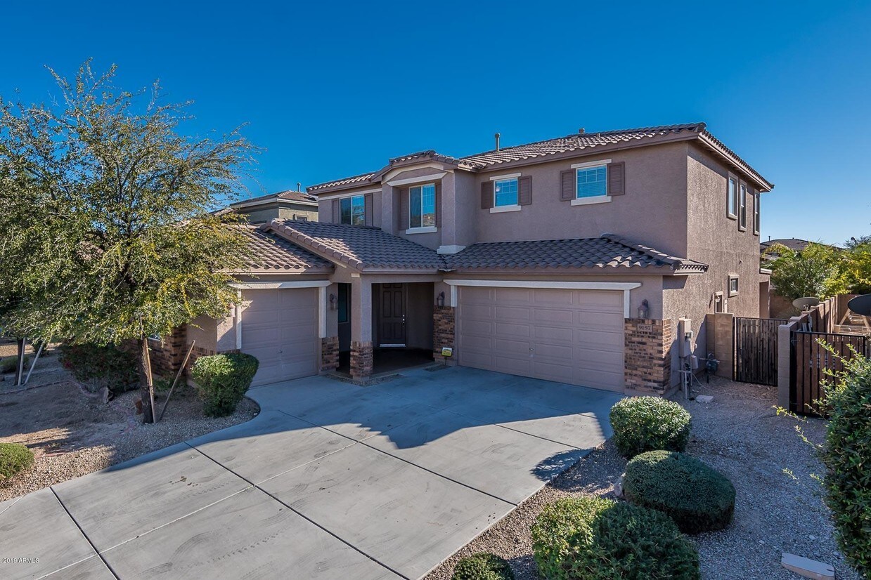 Foto principal - 9157 W Black Hill Rd