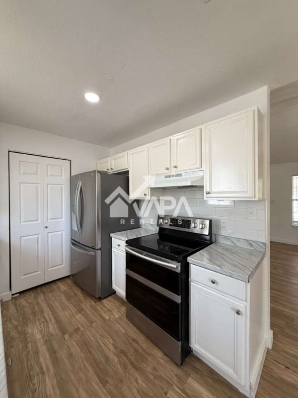 Foto del edificio - 5526 Green Grove Dr