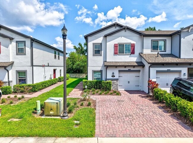 Building Photo - 220 Evertree Loop