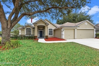 Building Photo - 13844 Fish Eagle Dr W