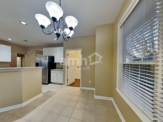 Foto del edificio - 1735 Trellis Pl