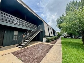 Building Photo - 1701 S West End St